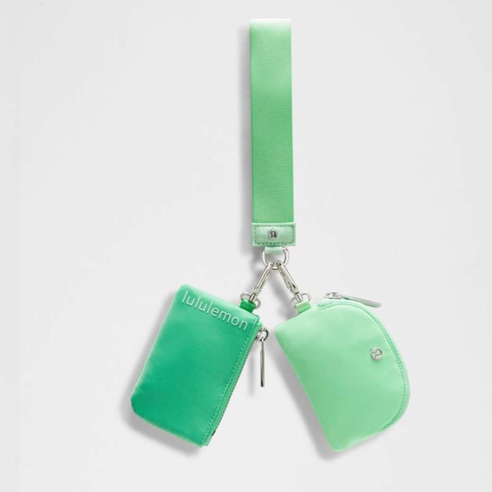 Lululemon | dual pouch wristlet | citrus lime / smokey mint